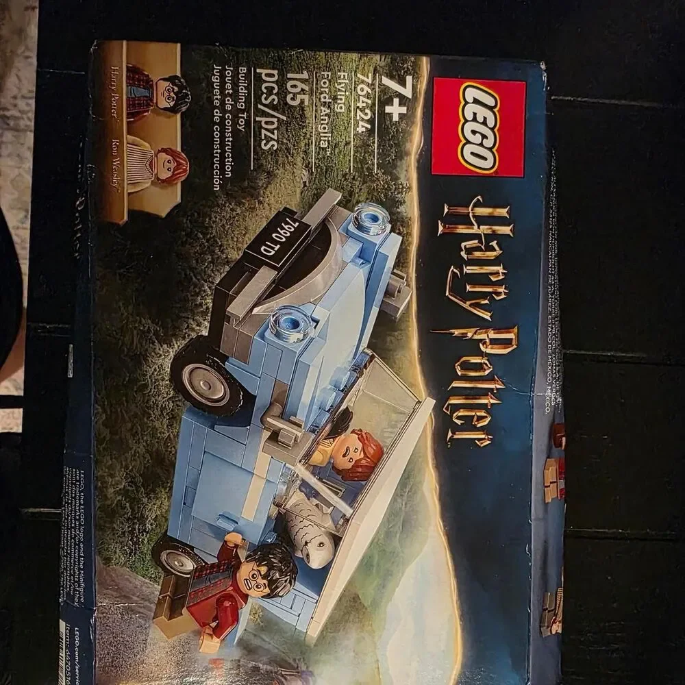 LEGO Harry Potter Flying Ford Anglia Car NEW
